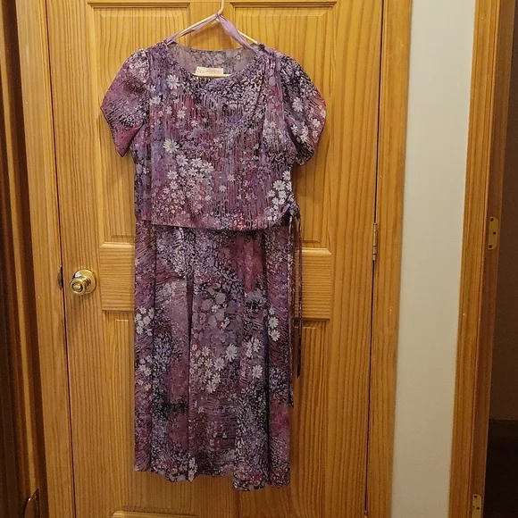 Vintage, Lady Carol ladies dress. Sz 12 🎉HP🎉 - Picture 1 of 7